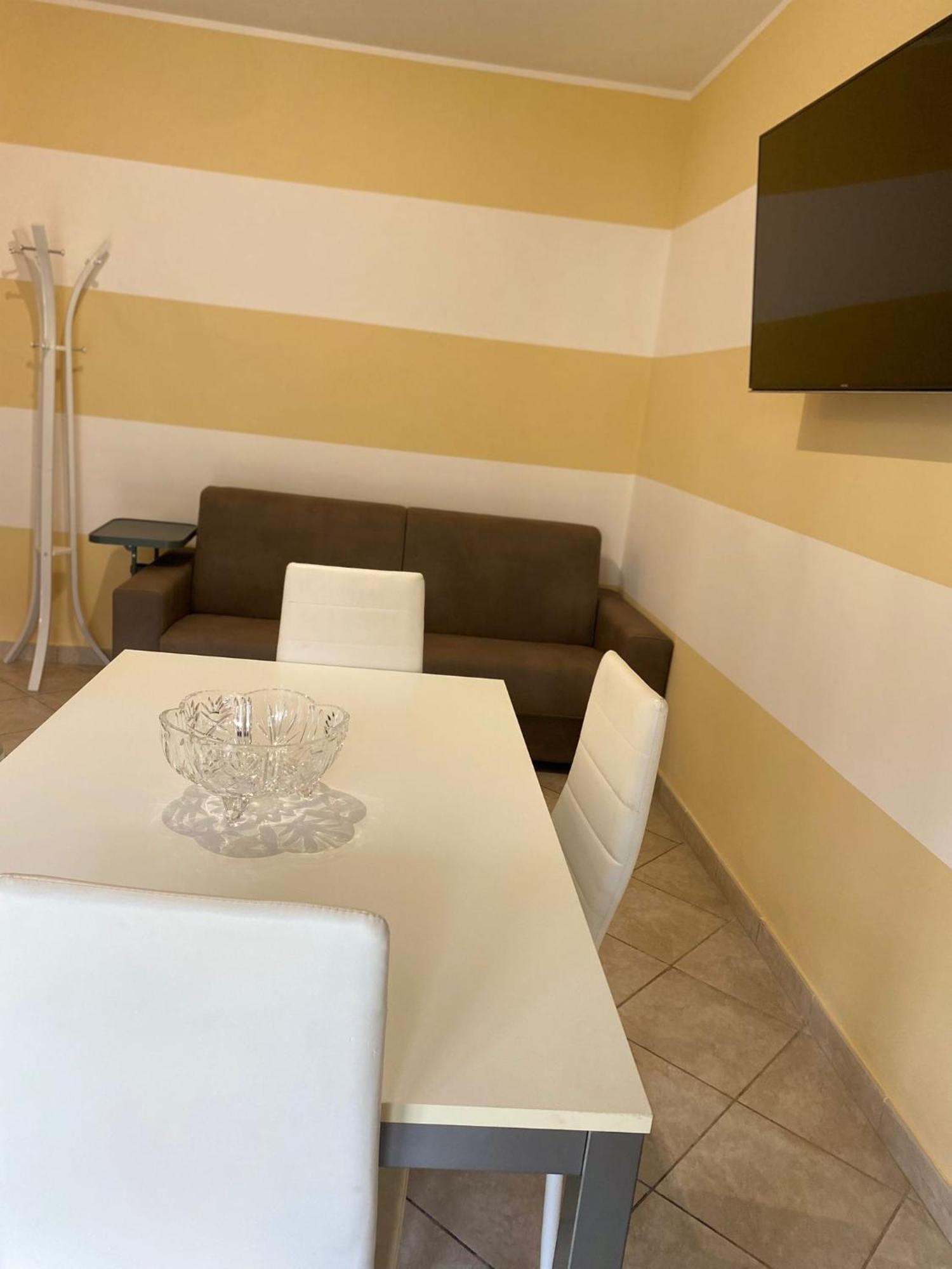 Fabulous And Confort Apartment Isonzo - Borgo San Paolo - Parco Ruffini Turin Bagian luar foto